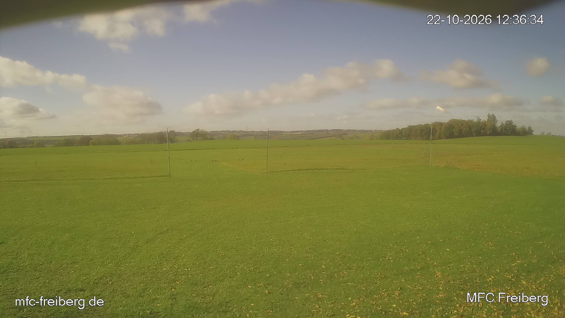 MFC Freiberg Flugplatz Webcam mfc-freiberg-flugplatz-webcam-2026-10-22-12-39.jpg Webcam vom Flugplatz Weissenborn Modellflugsportverein Freiberg