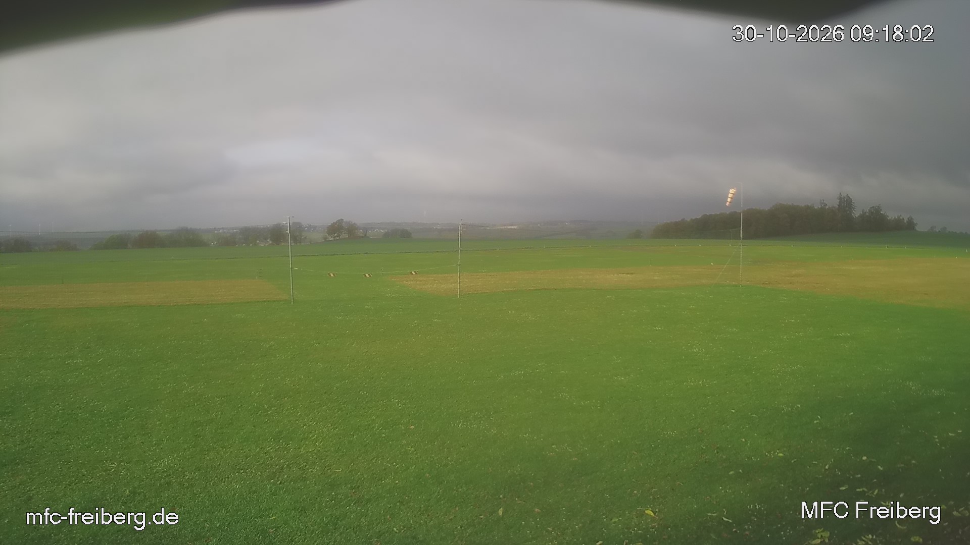 MFC Freiberg Flugplatz Webcam mfc-freiberg-flugplatz-webcam-2026-10-30-09-21.jpg Webcam vom Flugplatz Weissenborn Modellflugsportverein Freiberg